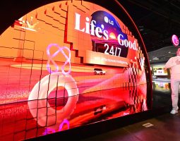 LG al CES 2025: tecnologia AI "Life’s Good 24/7"