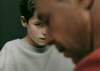 Adolescence su Netflix: come proteggere i giovani online