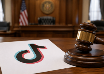 TikTok accusata di aver nascosto i rischi dell’algoritmo