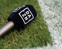 ACE e DAZN smantellano Calcio, il più grande sito pirata di streaming sportivo in Italia
