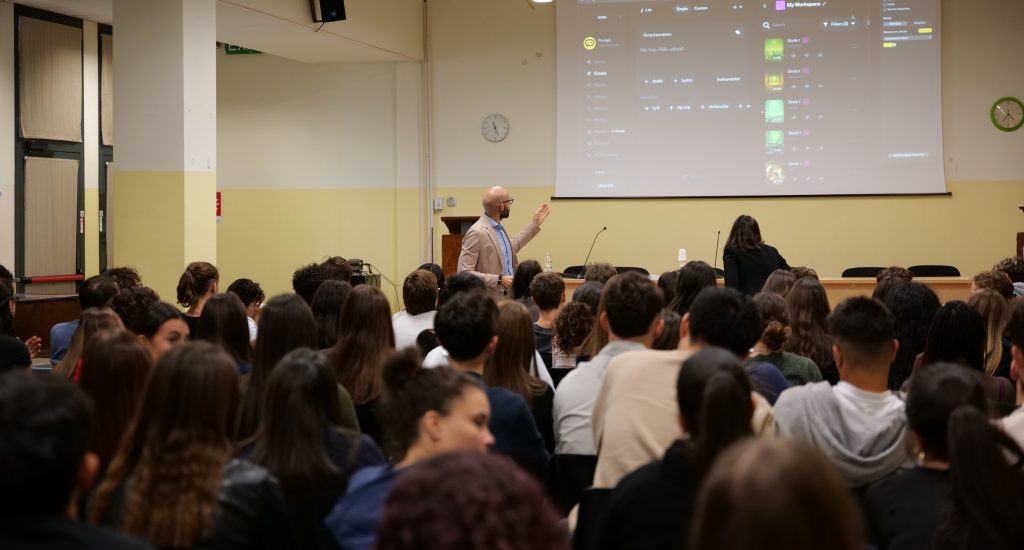 Samsung porta l’intelligenza artificiale sui banchi di scuola alla Milano Digital Week 2025