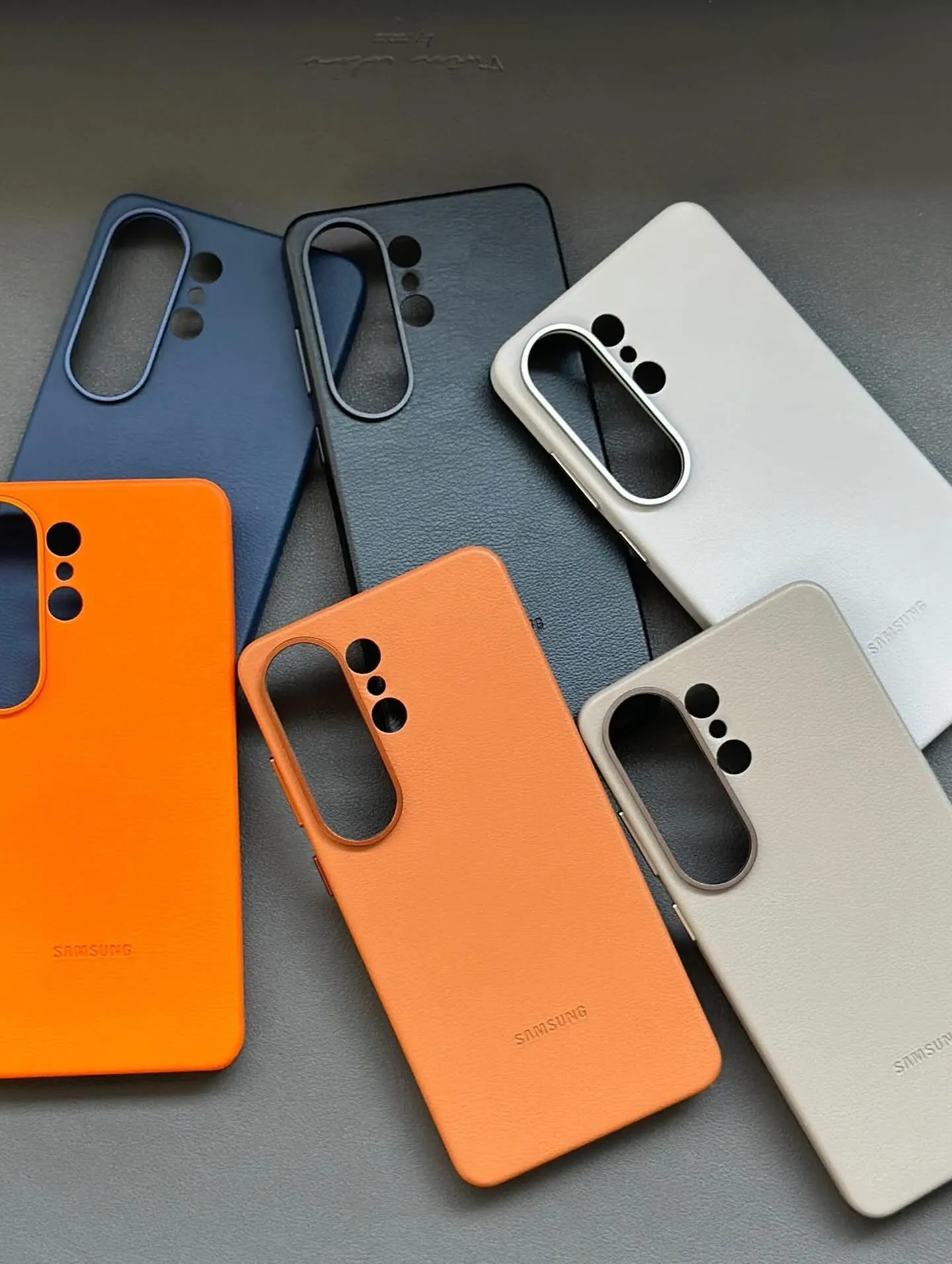 Galaxy S26 e Qi2: i primi leak su cover e ricarica