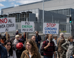 Data center AI bloccati: negli USA cresce la rivolta