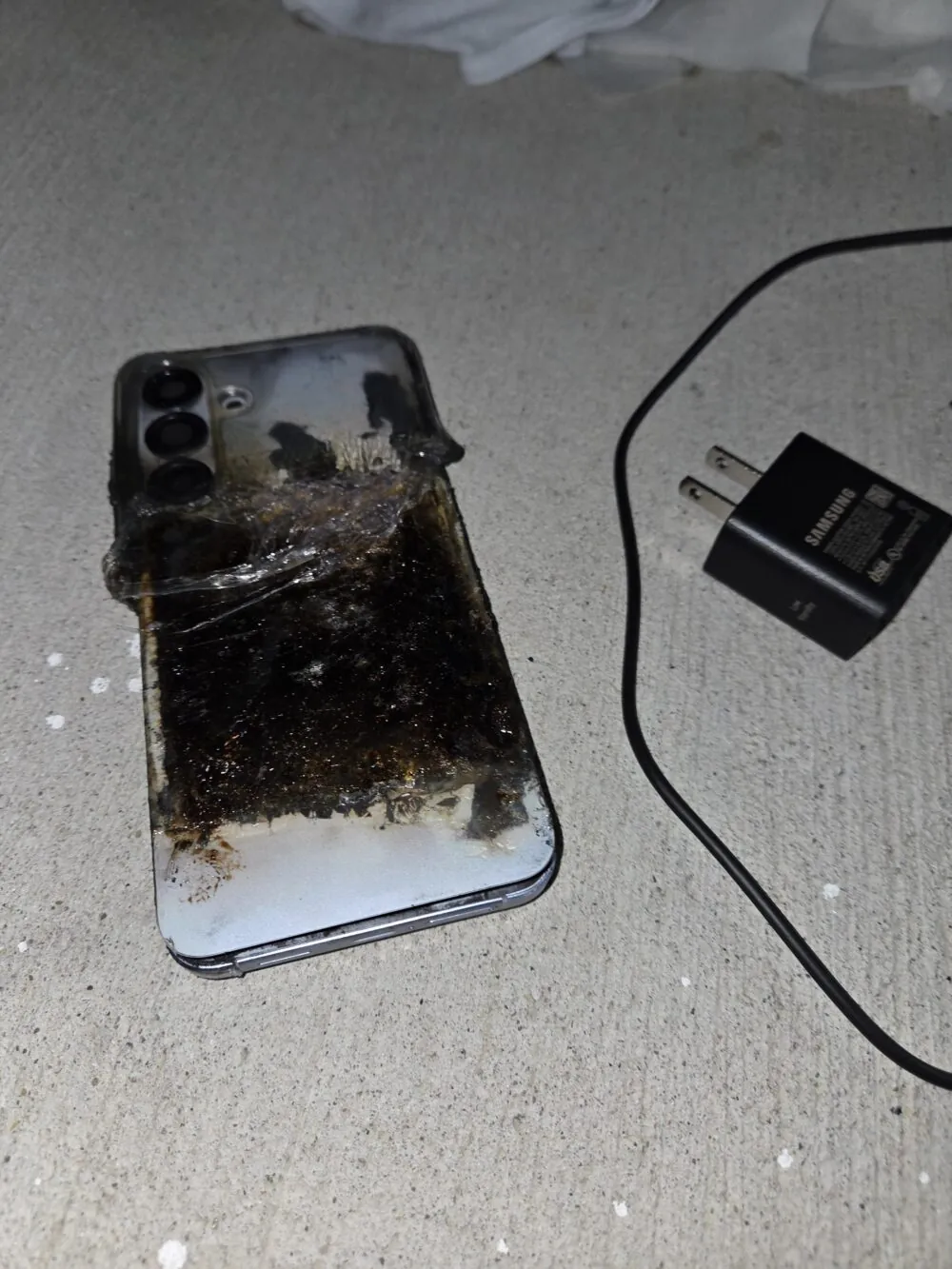 Galaxy S25 Plus esplode: Samsung ammette responsabilità