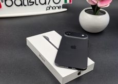 iPhone Air 2 potrebbe avere uno schermo più sottile e luminoso