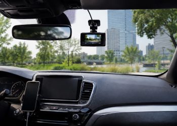 Dash cam e navigatori: gli accessori auto più cercati