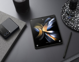 Foldable Samsung sotto pressione: Motorola e Google sfidano il colosso coreano