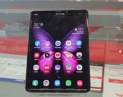 Samsung pieghevoli: sette anni di innovazione