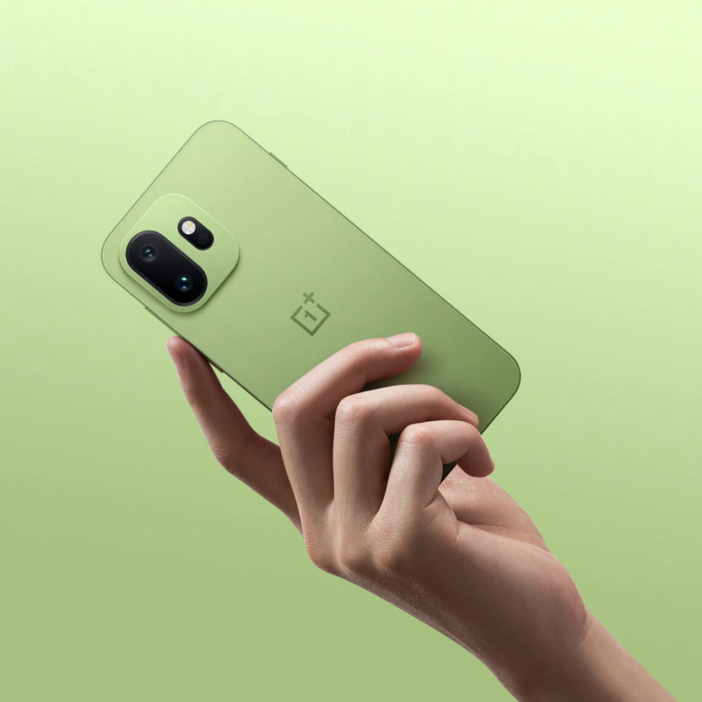 OnePlus 15T: rivelato il design ufficiale in due colori