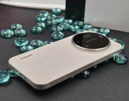 Xiaomi 18 punta su una batteria enorme
