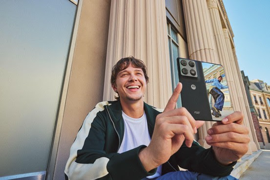 Motorola MWC 2026: razr fold, Edge 70, buds e World Cup