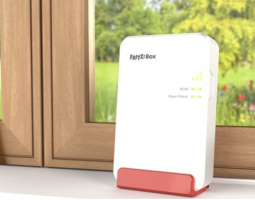 Smart camping con la potenza del 5G del FRITZ!Box 6860