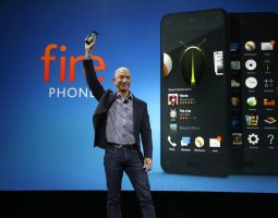 Amazon Alexa Phone: Fire Phone torna dopo 12 anni?