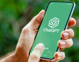 ChatGPT Mobile: nuova UI per gli allegati