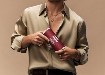 JBL e Benson Boone: una collaborazione autentica, audace e tutta da ascoltare