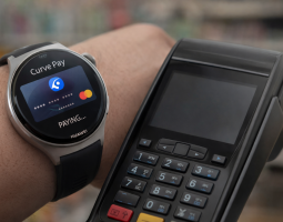 Curve Pay arriva sugli smartwatch Huawei