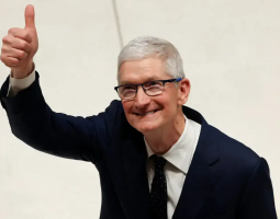 Tim Cook Apple: smentiti i rumor sul ritiro