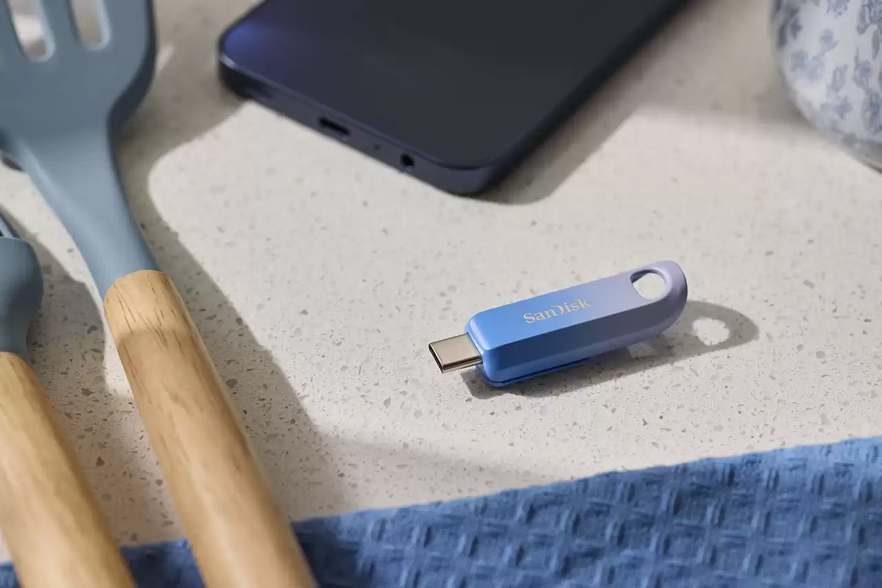 SanDisk Creator Flash Drive