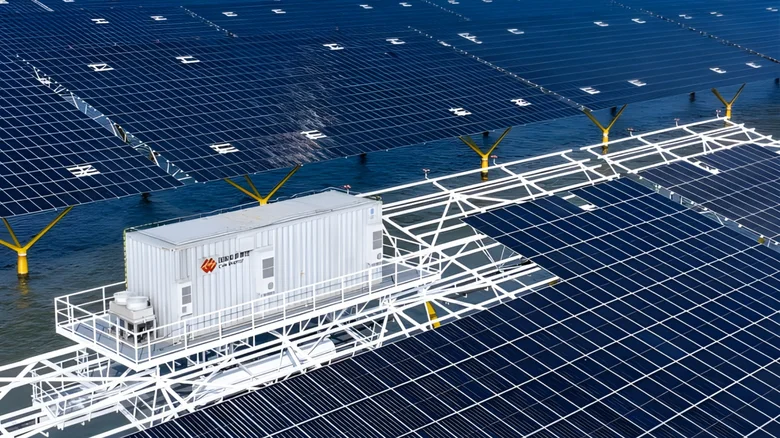 Cina: il più grande impianto solare offshore cambia il gioco