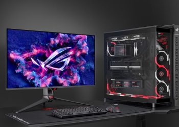 ROG Cronox ARGB arriva in Italia con display da 9,2 pollici