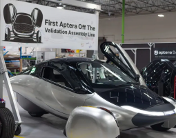Aptera ha avviato la linea del suo solar EV