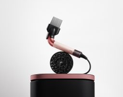 Dyson presenta il nuovo asciugacapelli Supersonic r