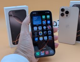 Apple vuole spostare metà della produzione di iPhone in India, ma la Cina complica i piani