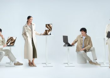 ASUS Zenbook DUO arriva con doppio OLED 3K