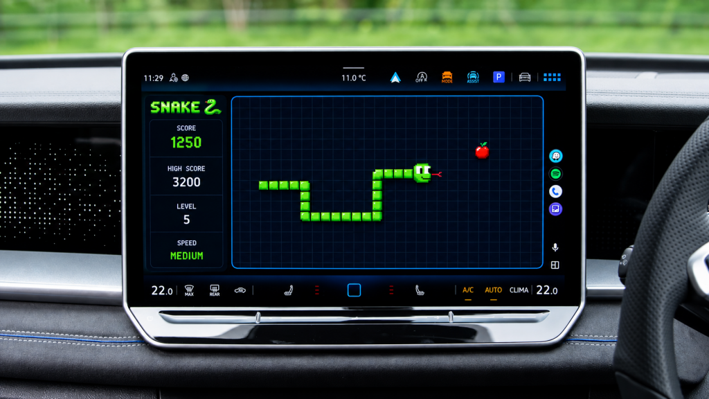 Android Auto si trasforma in console con il nuovo Xtream Player