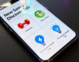 Samsung Health introduce la Discover Tab