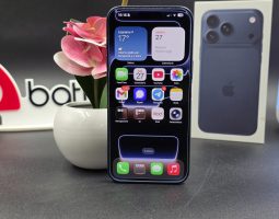 iOS 26 22% utenti iPhone non aggiorna per batteria e Liquid Glass