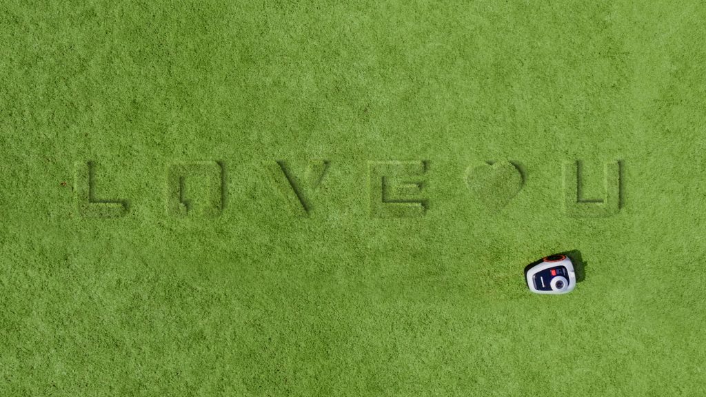 Aggiornamento software V3.0 per i robot tosaerba Segway Navimow